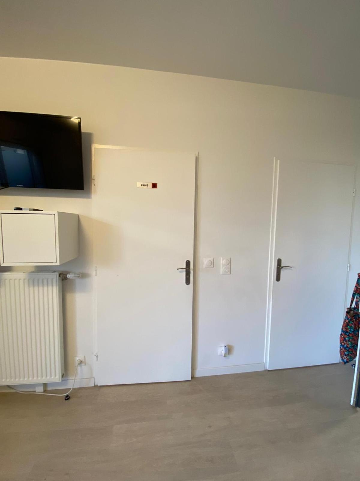 Spacieux Appart Terrasse Metro Hopital 4Pers Wifi Villejuif Exterior foto